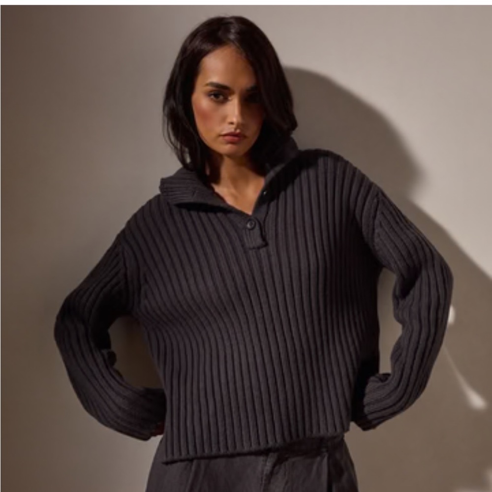 Brown Ribbed 3/4 button Sweater